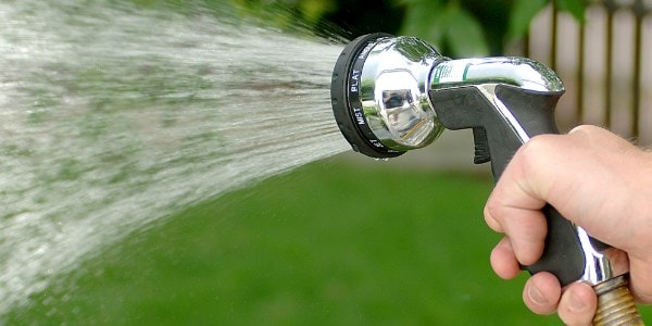 Feel relax by using the right garden nozzle for gardening