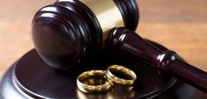 Assistance a Divorce Lawyer