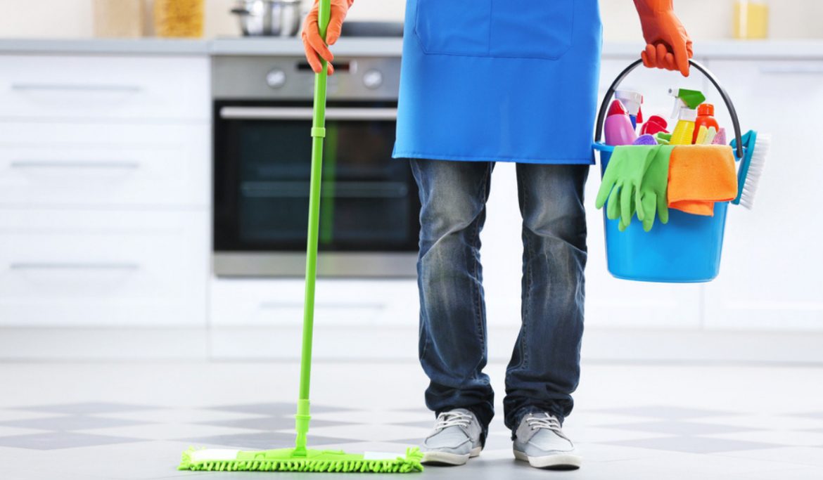 What services are provided by commercial cleaning services in Hampton Roads, VA?